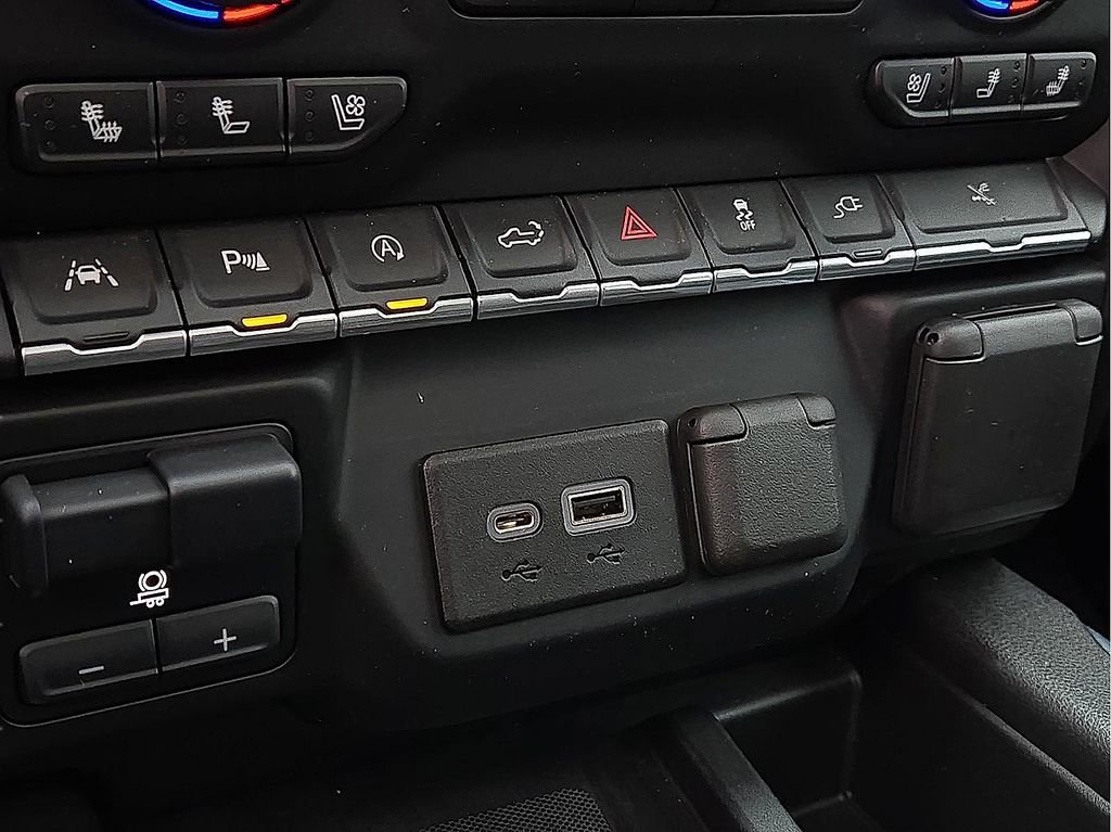 Used 2022 Chevrolet Silverado 1500 LTZ w/ LTZ Premium Package image 14
