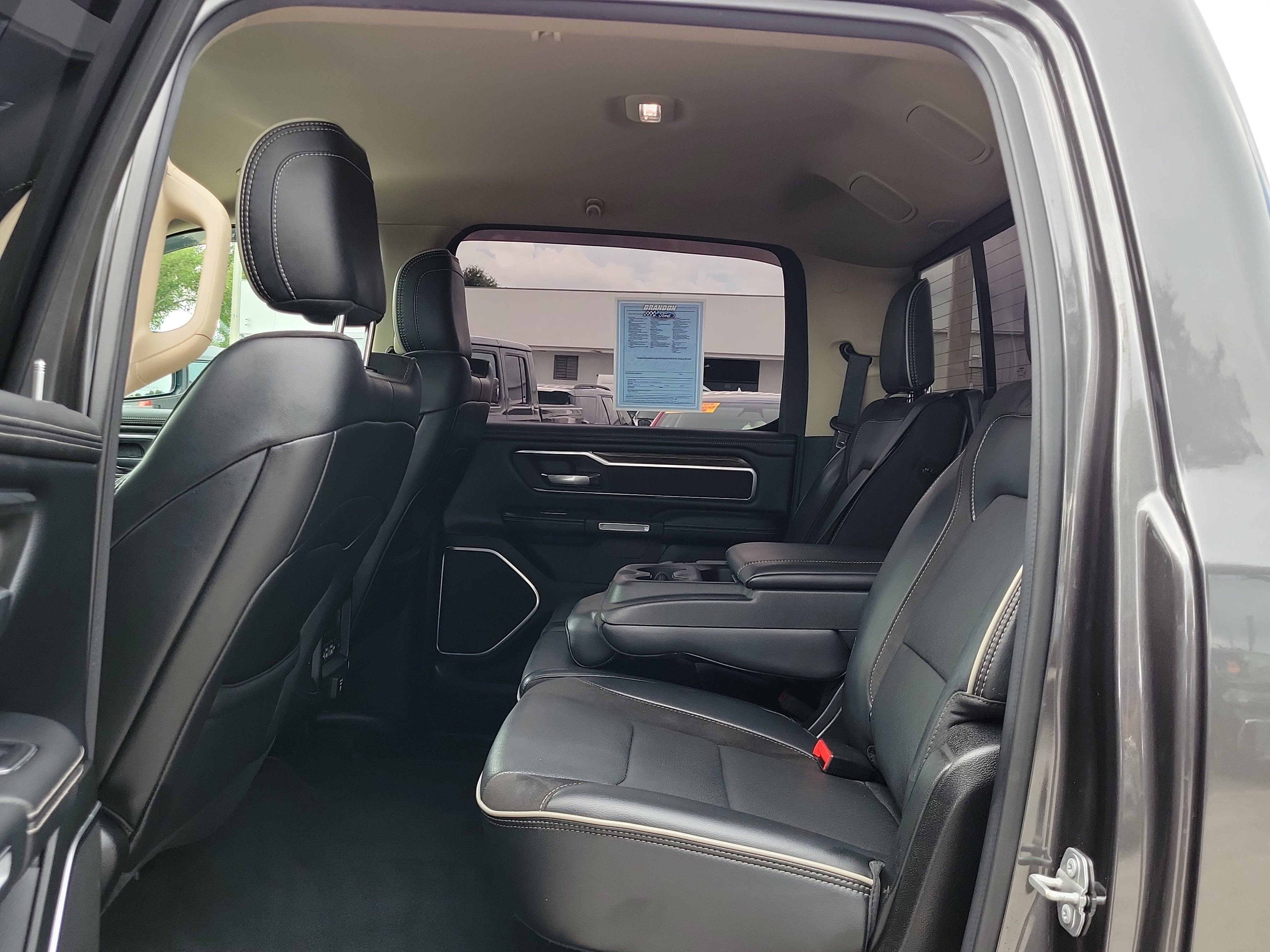 Used 2019 RAM 1500 Laramie RWD image 10
