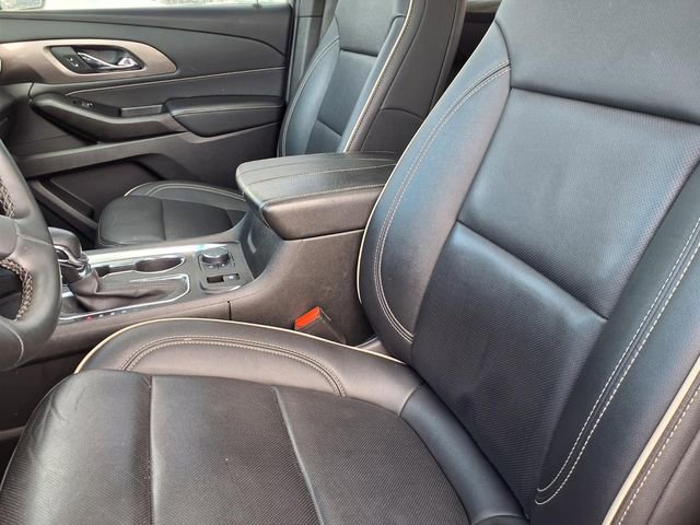 Used 2024 Chevrolet Traverse Premier w/ Redline Edition image 3