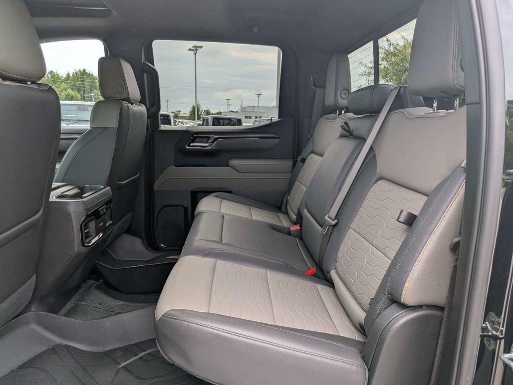 Used 2025 Chevrolet Silverado 1500 ZR2 w/ Technology Package AWD/4WD image 12