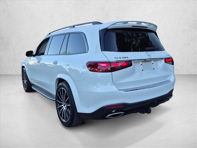 Used 2024 Mercedes-Benz GLS 580 4MATIC image 7