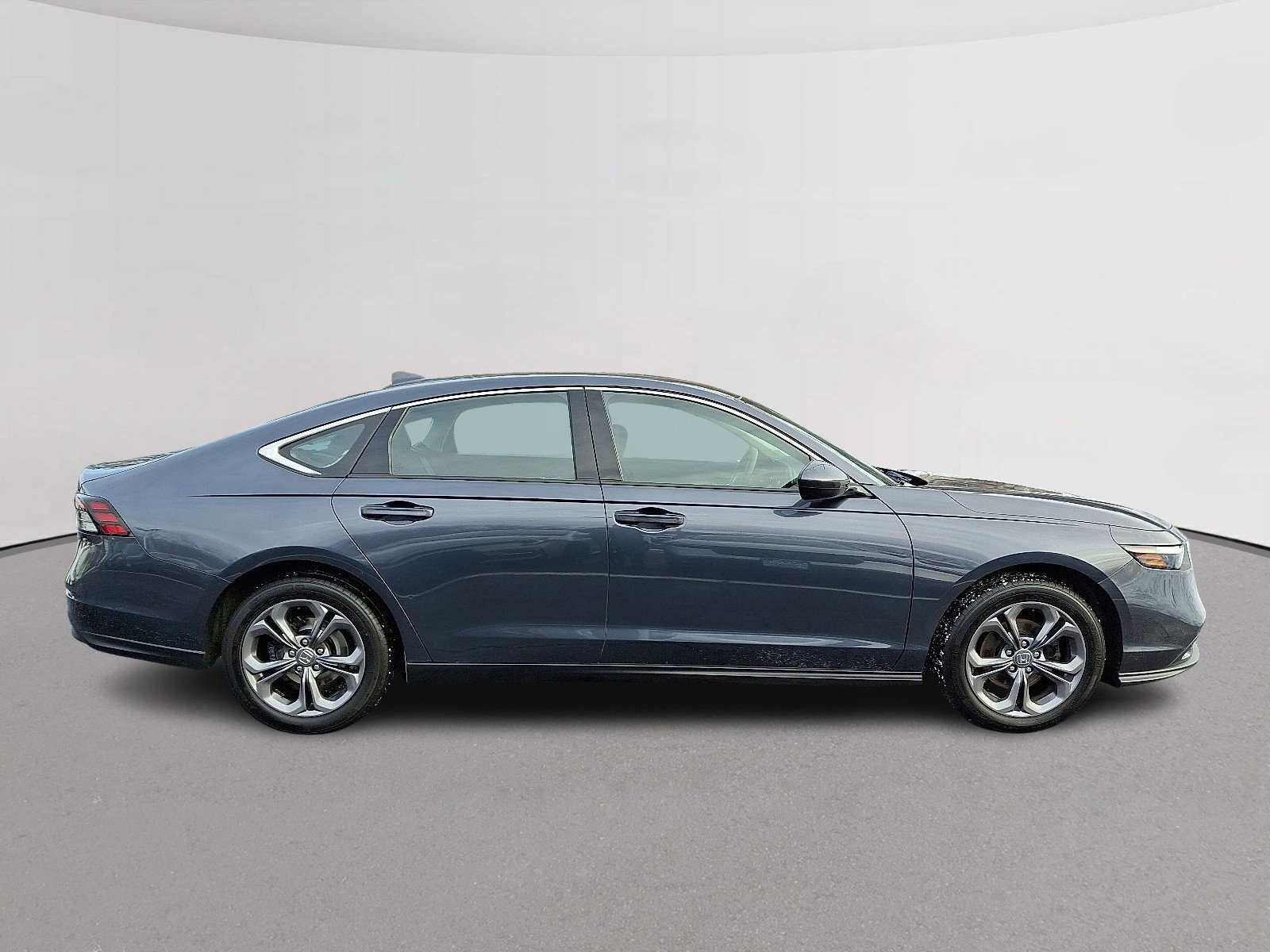 Certified 2023 Honda Accord EX image 12