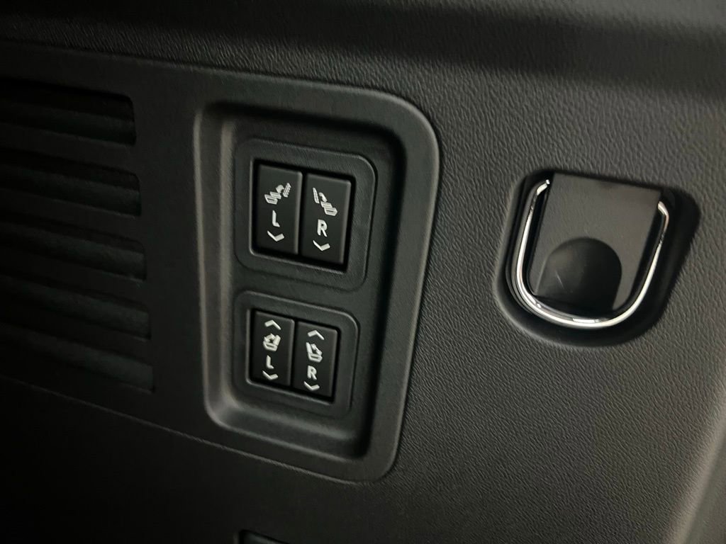 New 2026 Buick Enclave Sport Touring w/ Power Package image 38