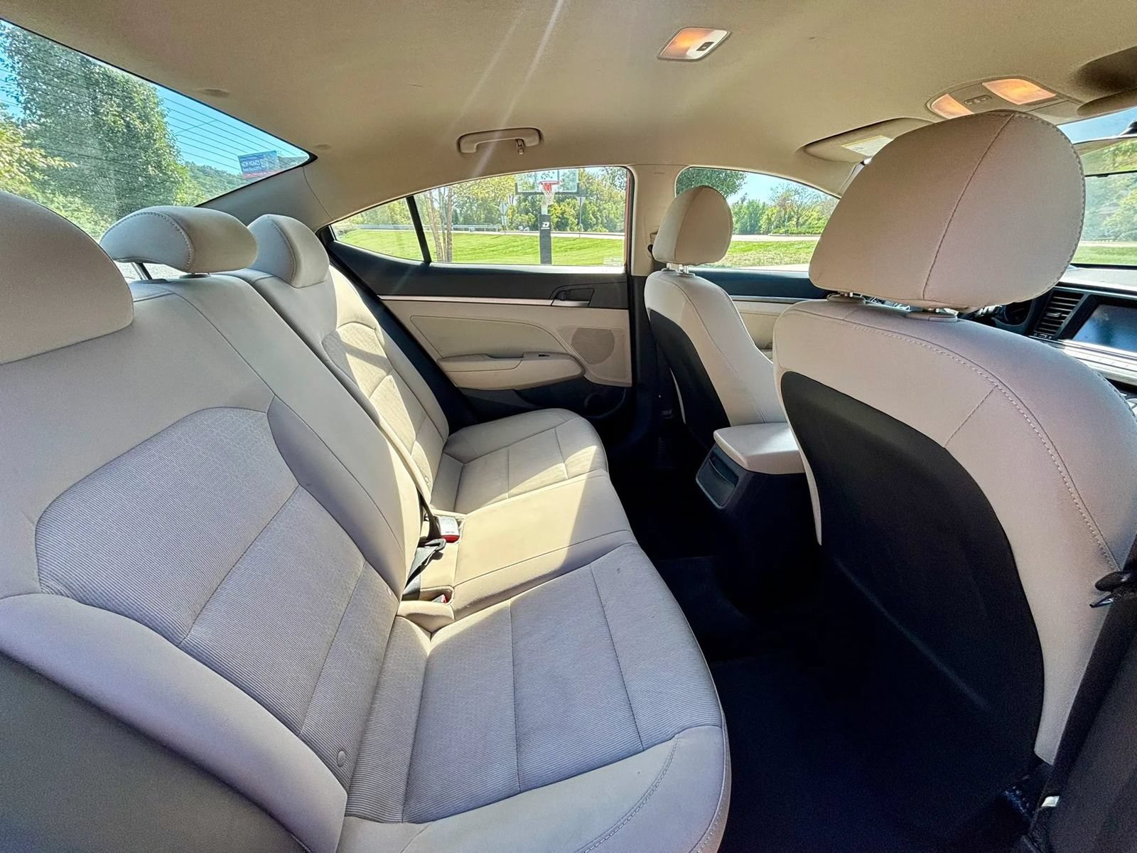 Used 2017 Hyundai Elantra SE FWD image 15