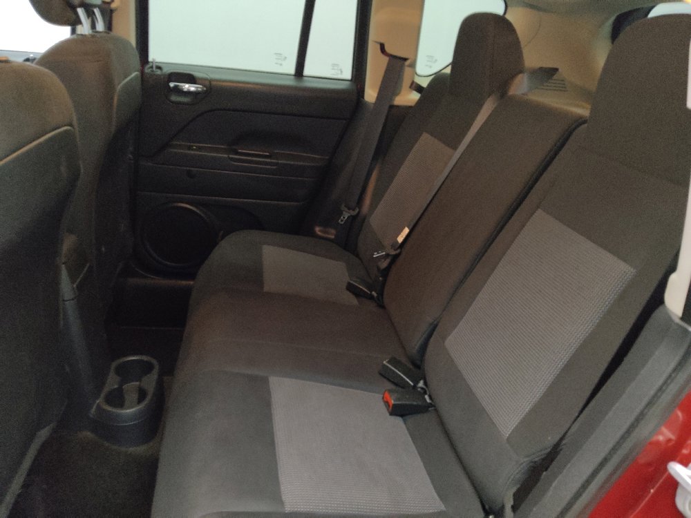 Used 2014 Jeep Compass Sport image 18