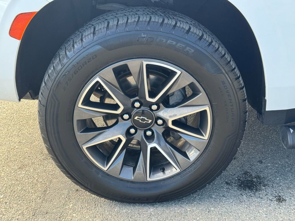 Used 2023 Chevrolet Tahoe Z71 w/ Luxury Package image 10