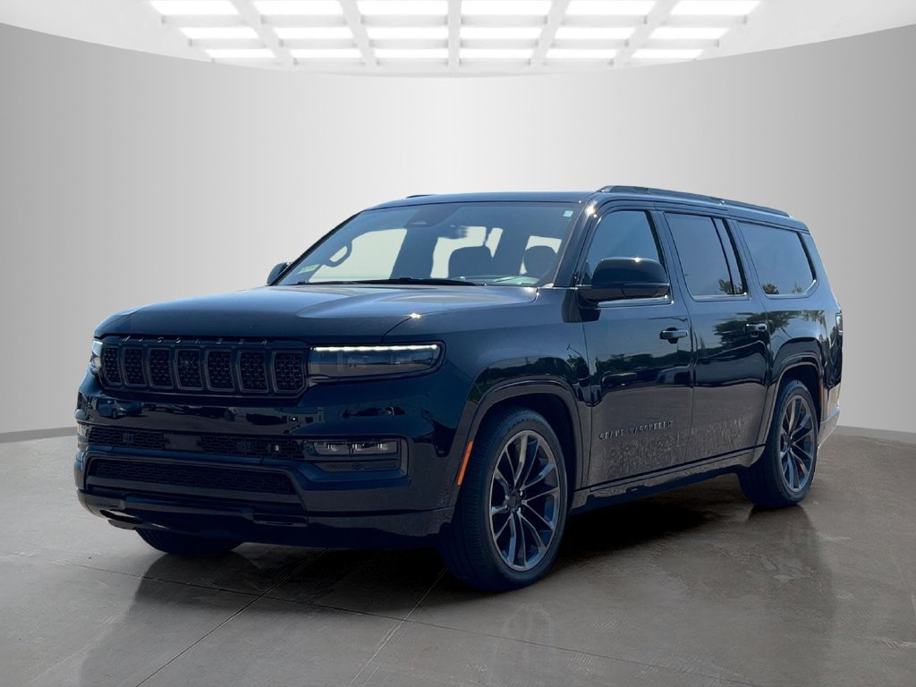 Used 2025 Jeep Grand Wagoneer L Series II Obsidian w/ Quick Order Packagew 28T AWD/4WD image 8