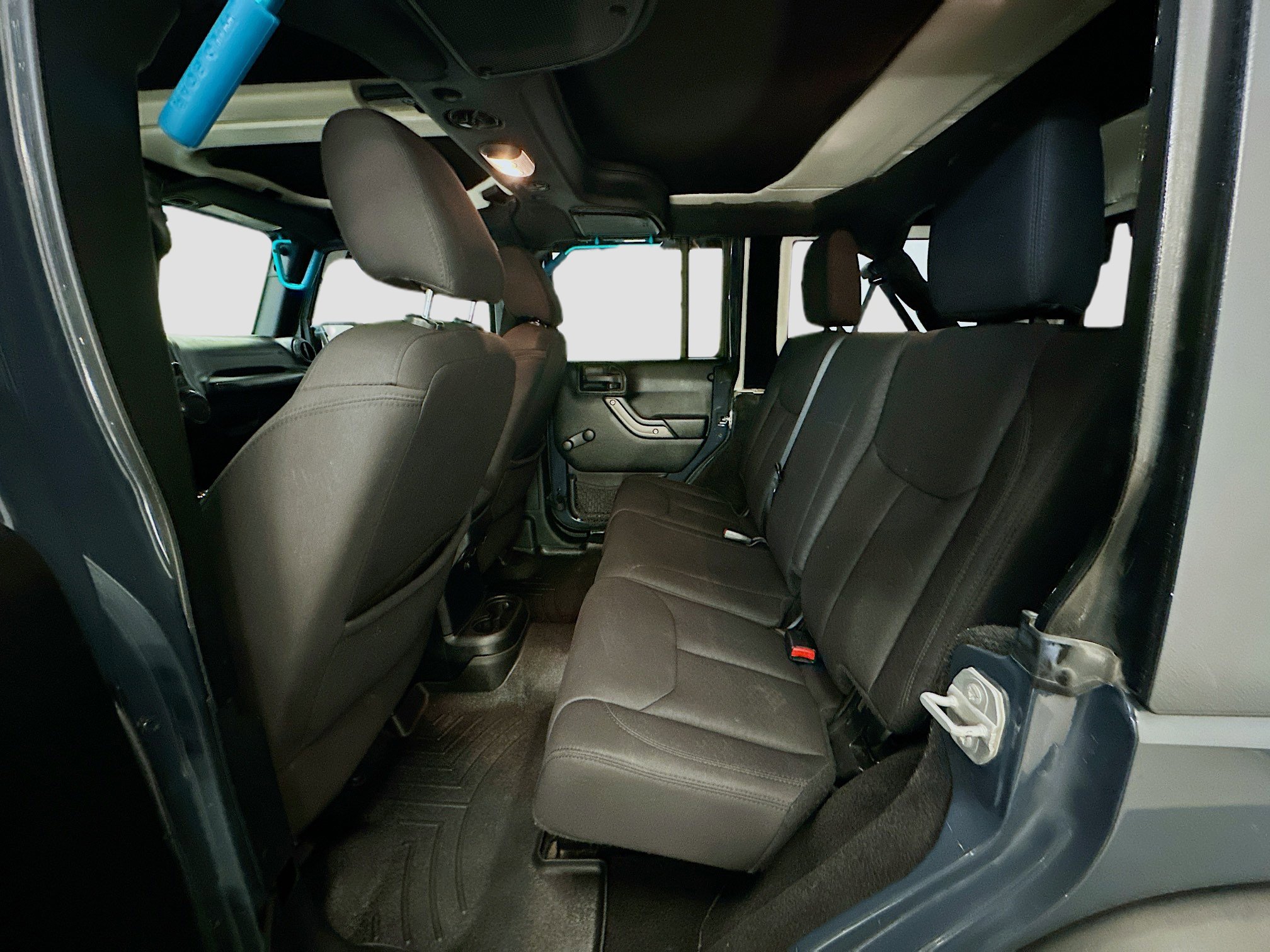 Used 2016 Jeep Wrangler Unlimited Sport w/ Connectivity Group image 26