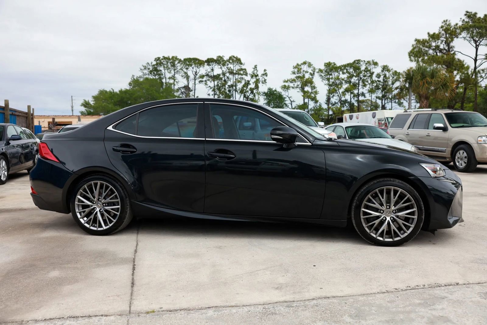 Used 2017 Lexus IS 200t RWD image 8