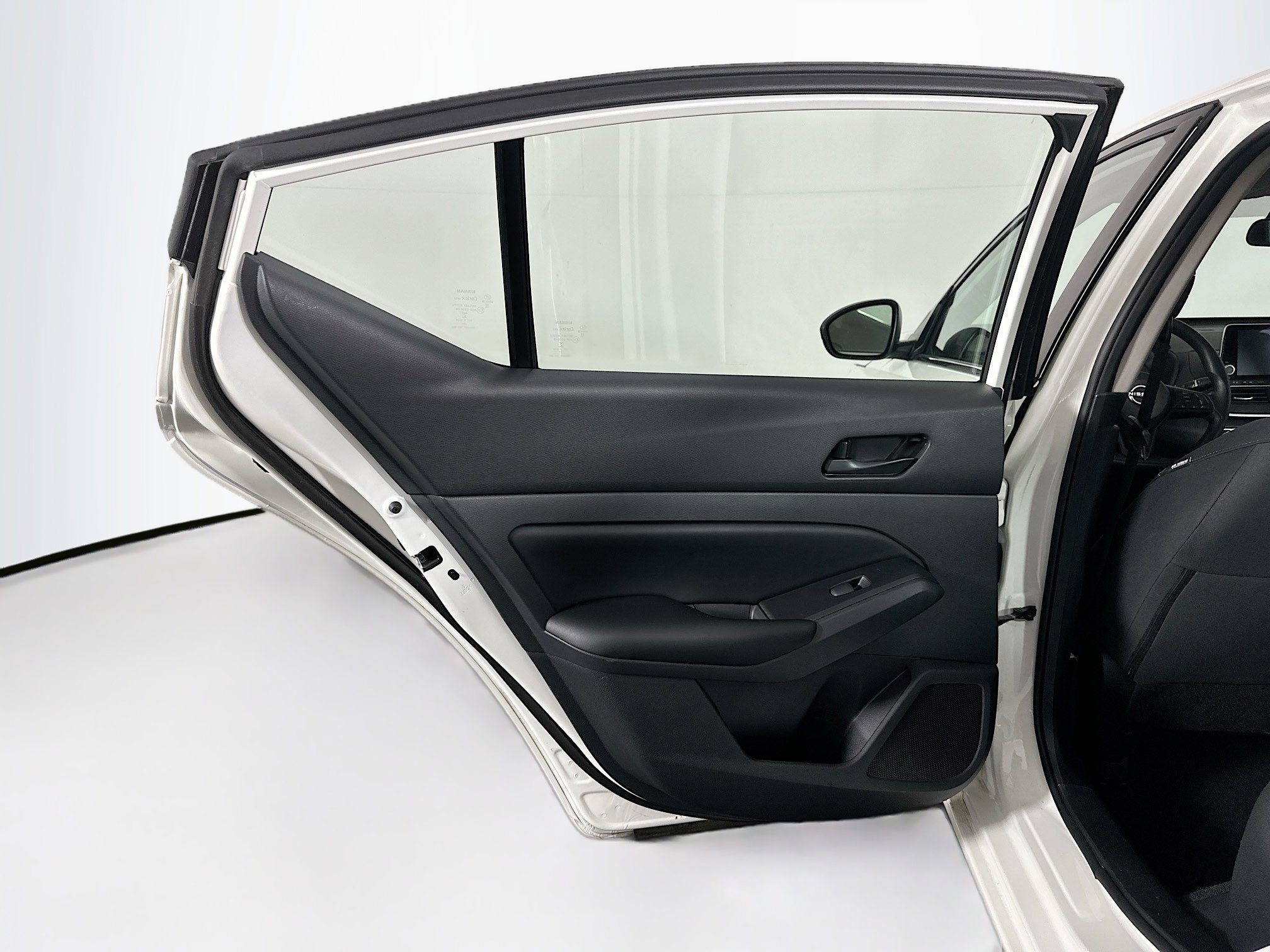 Used 2025 Nissan Altima 2.5 S FWD image 24