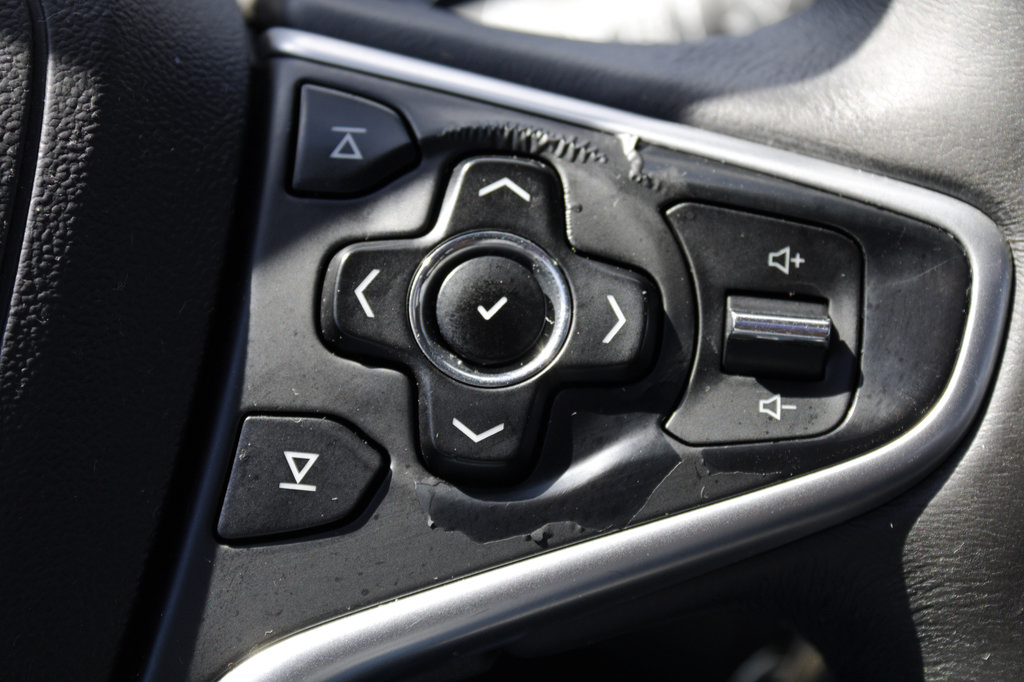 Used 2016 Buick Regal AWD image 17