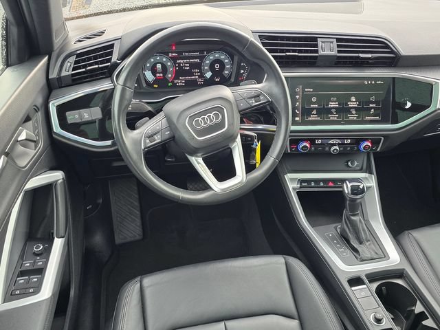 Used 2025 Audi Q3 2.0T Premium AWD/4WD image 11