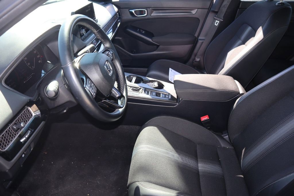 Used 2025 Honda Civic Sport image 14