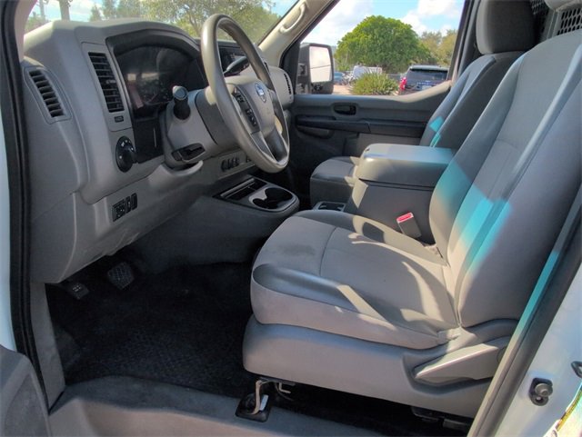 Used 2019 Nissan NV 3500 SV image 6