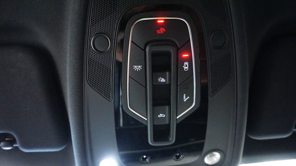 Used 2022 Audi SQ8 Premium Plus image 32