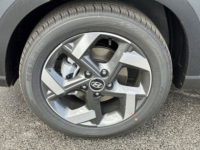 New 2026 Hyundai Venue SEL FWD image 17