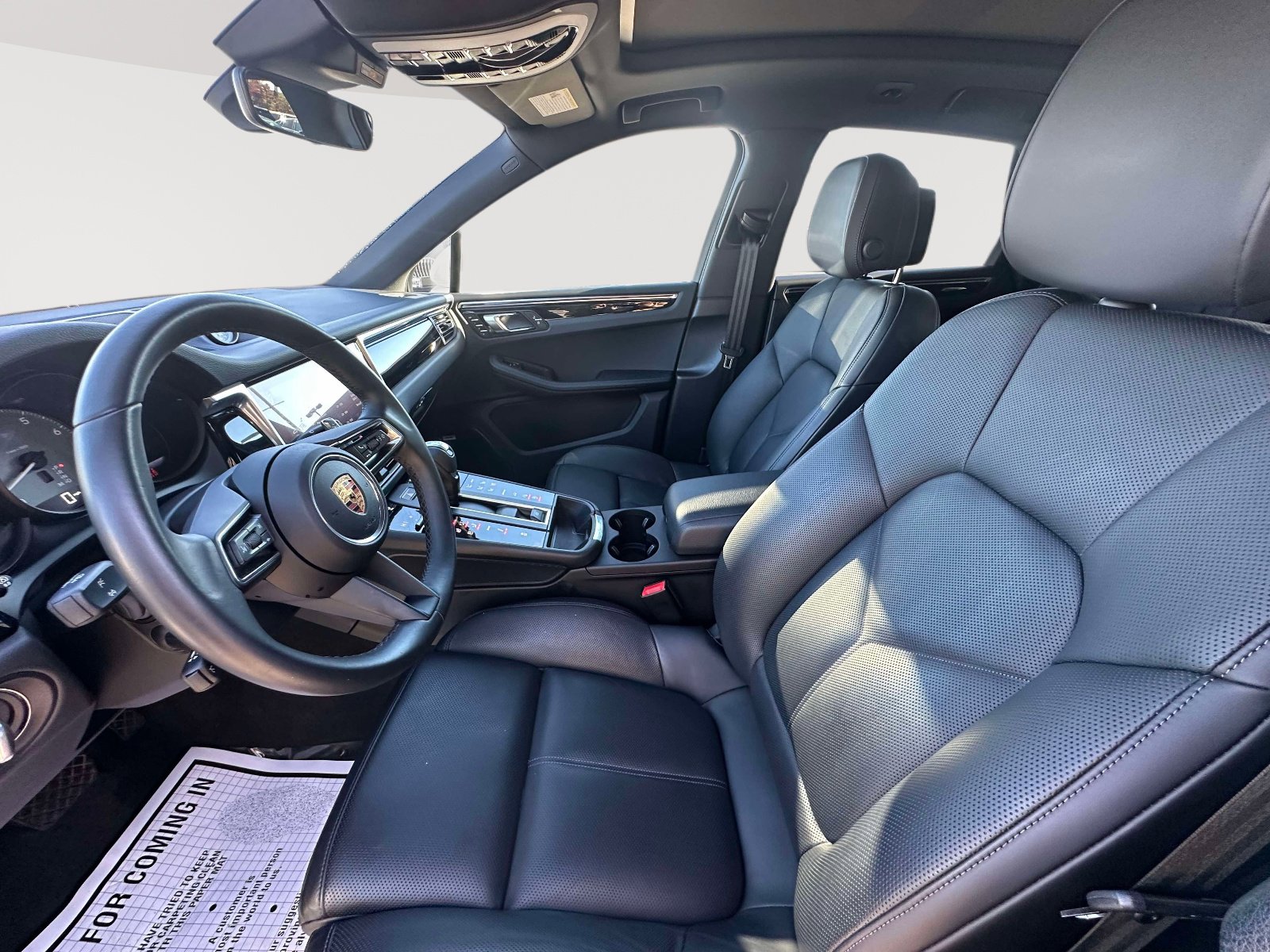 Used 2022 Porsche Macan S image 23