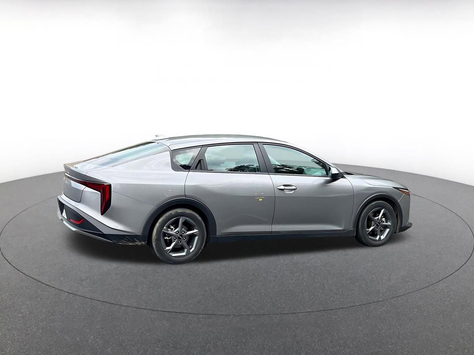 Used 2025 Kia K4 FWD image 16