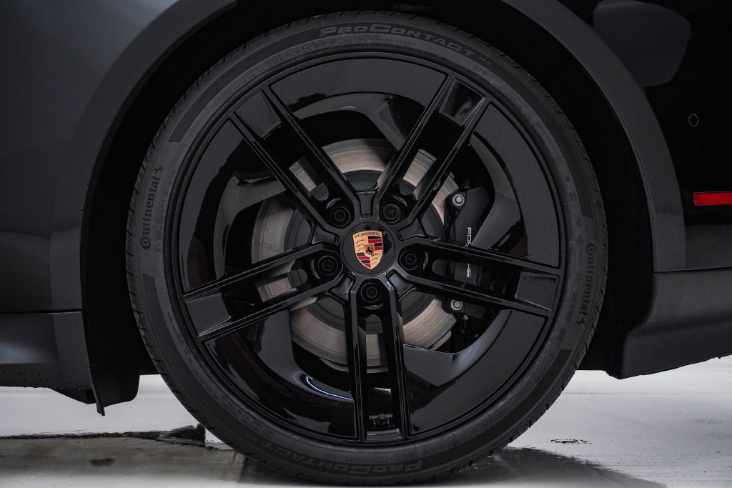 New 2026 Porsche Taycan AWD/4WD image 13