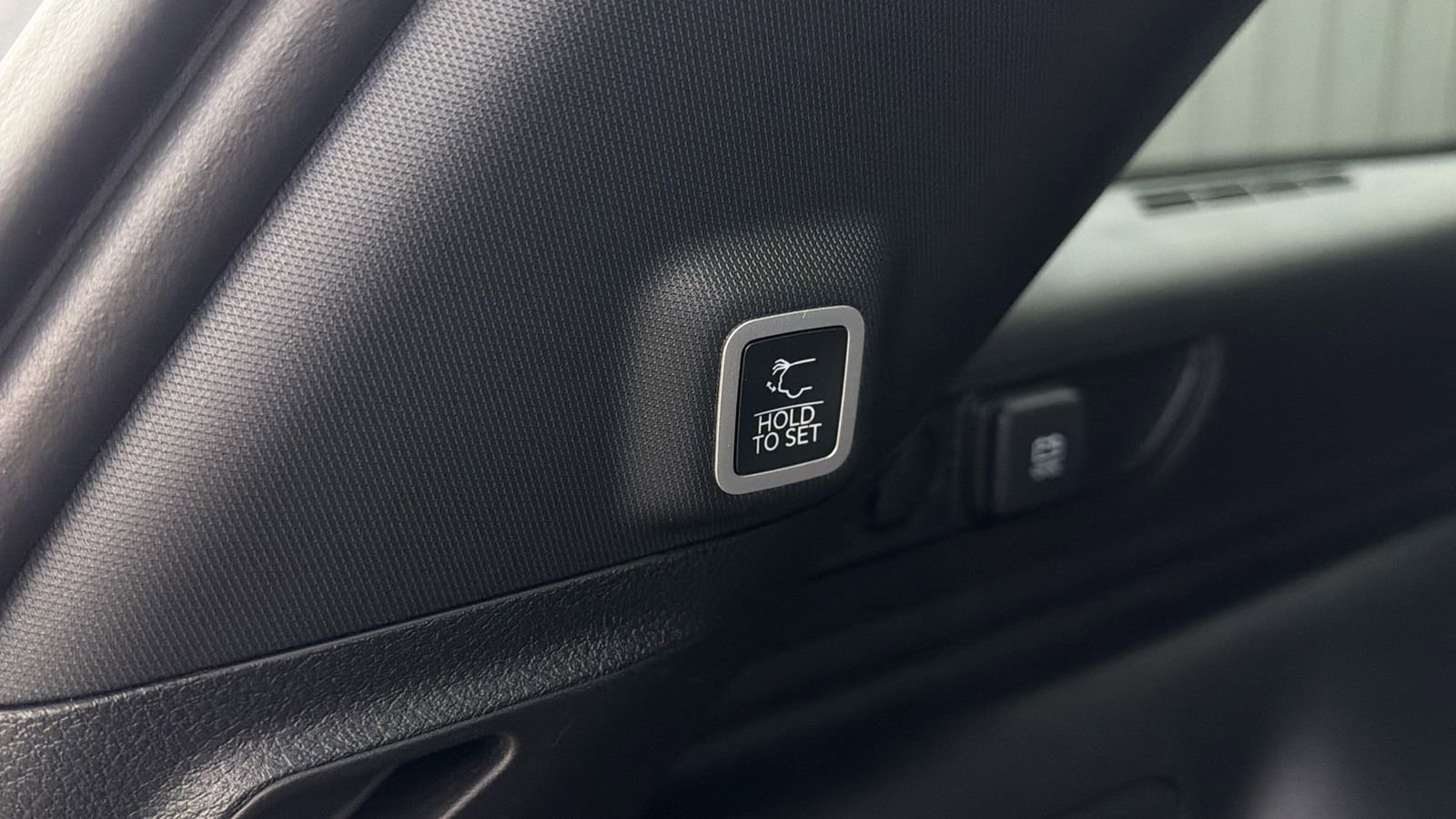 Used 2024 Jeep Grand Cherokee Limited 4xe w/ Luxury Tech Group II AWD/4WD image 14