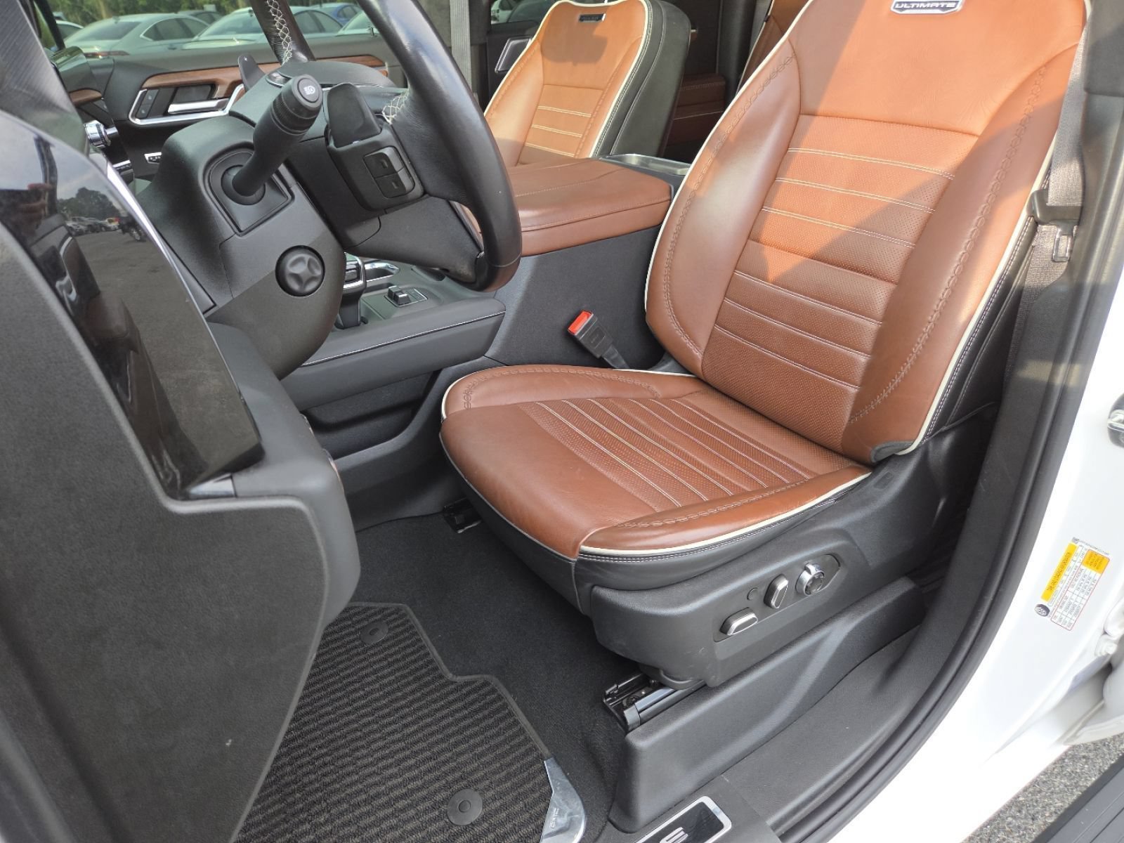 Used 2023 GMC Sierra 1500 Denali Ultimate AWD/4WD image 34
