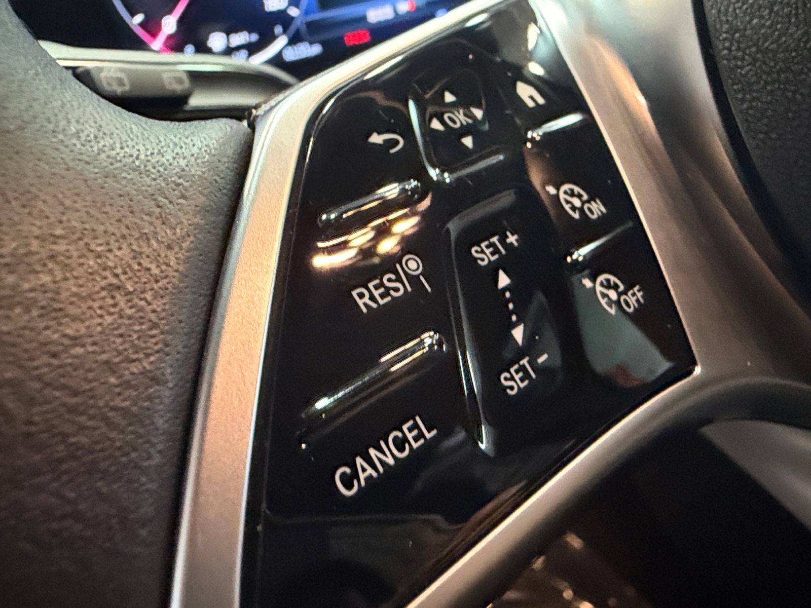 Used 2025 Mercedes-Benz GLB 250 image 24