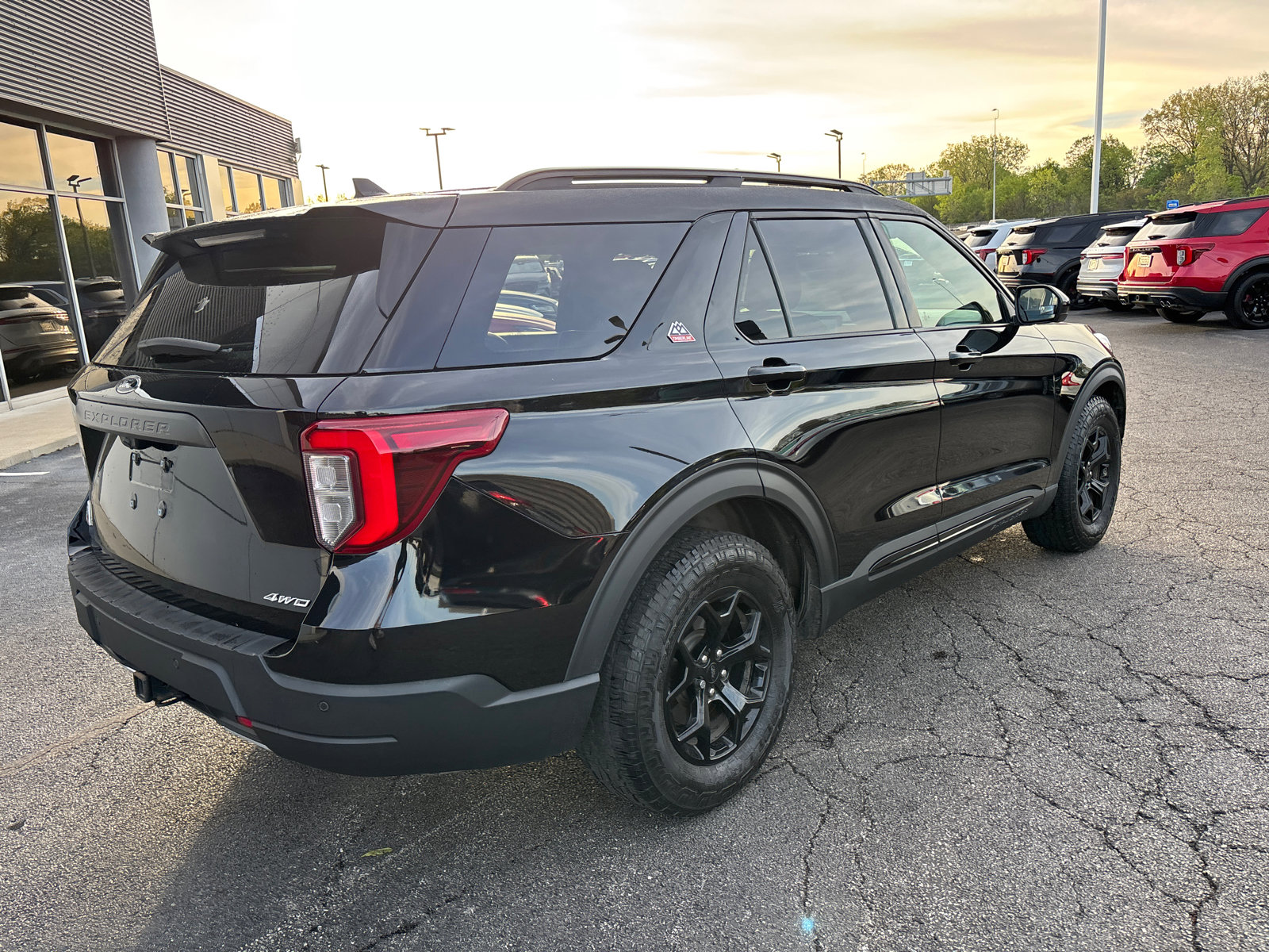 Used 2022 Ford Explorer Timberline w/ Timberline Technology Package AWD/4WD image 7