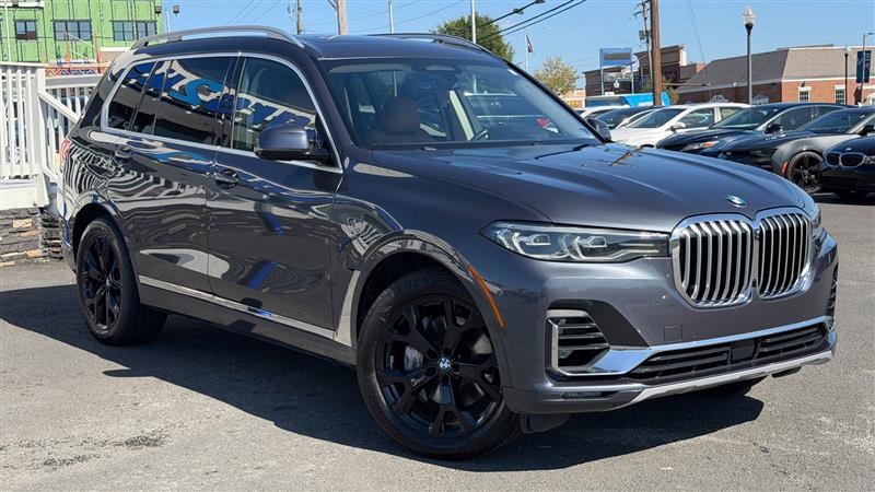 Used 2021 BMW X7 xDrive40i w/ Premium Package 2 AWD/4WD image 8