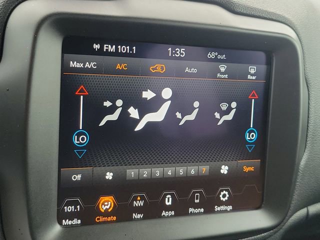 Used 2022 Jeep Renegade Latitude image 23