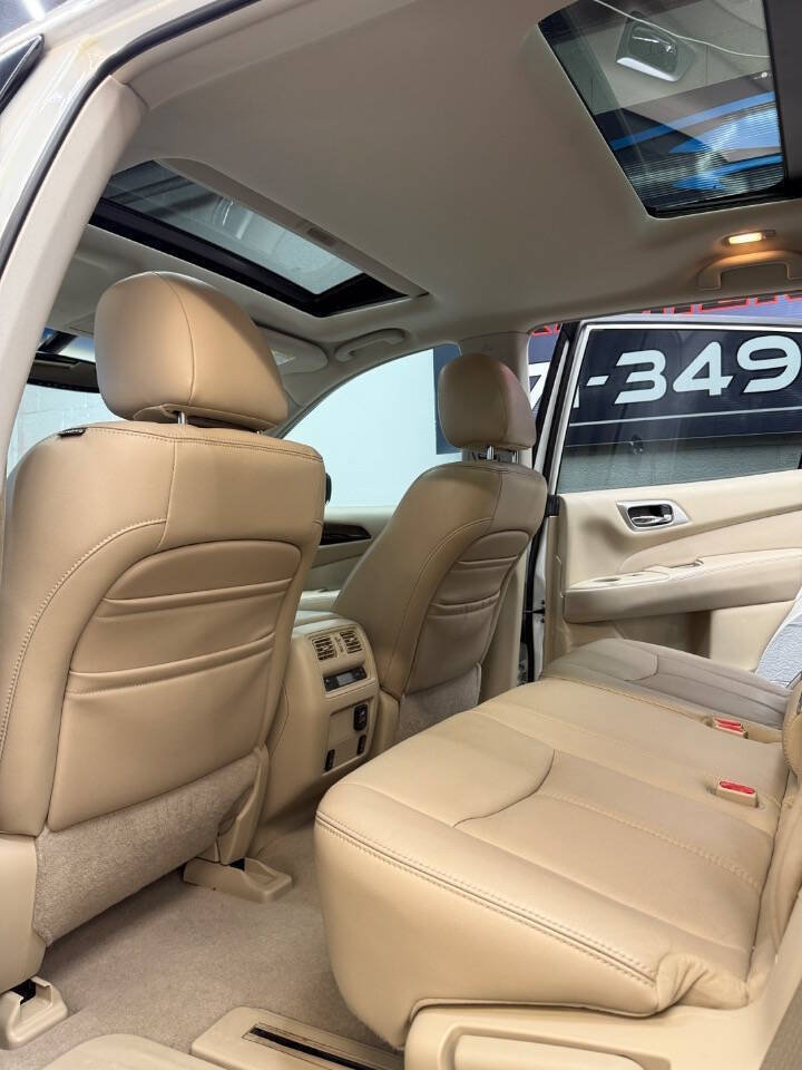 Used 2013 Nissan Pathfinder SL w/ SL Premium Pkg AWD/4WD image 11