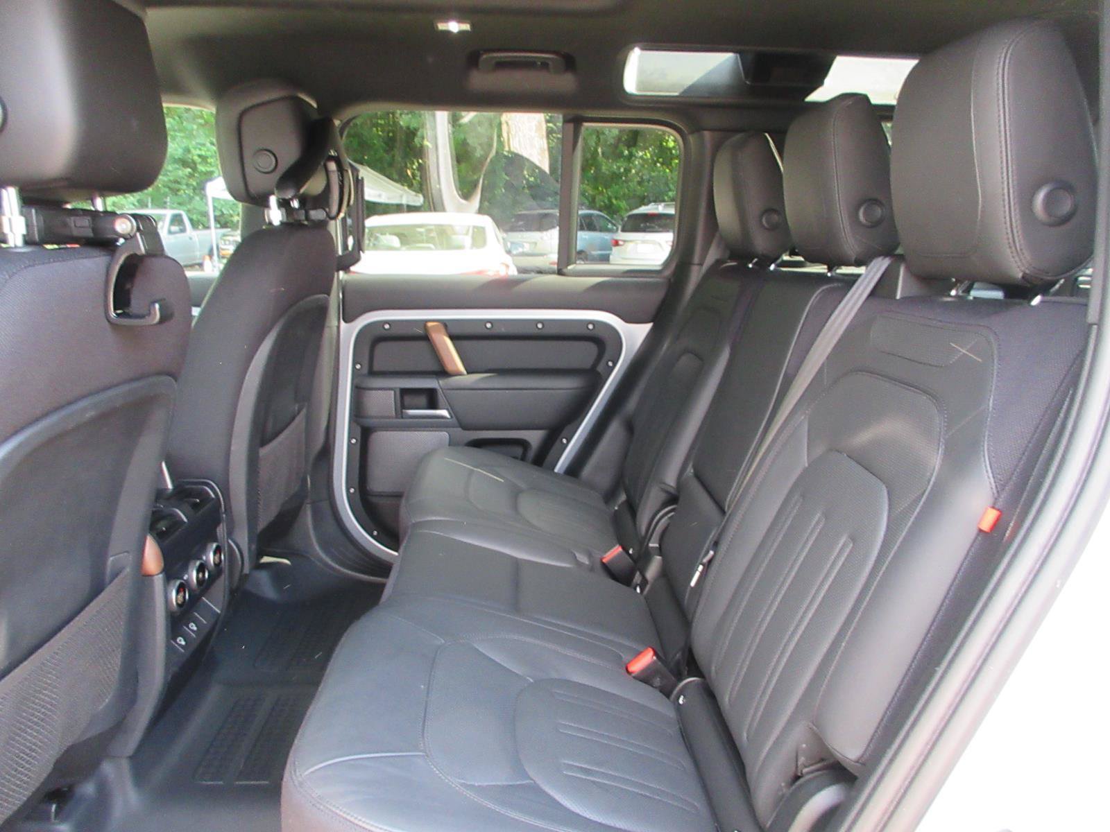 Used 2023 Land Rover Defender 110 X AWD/4WD image 20