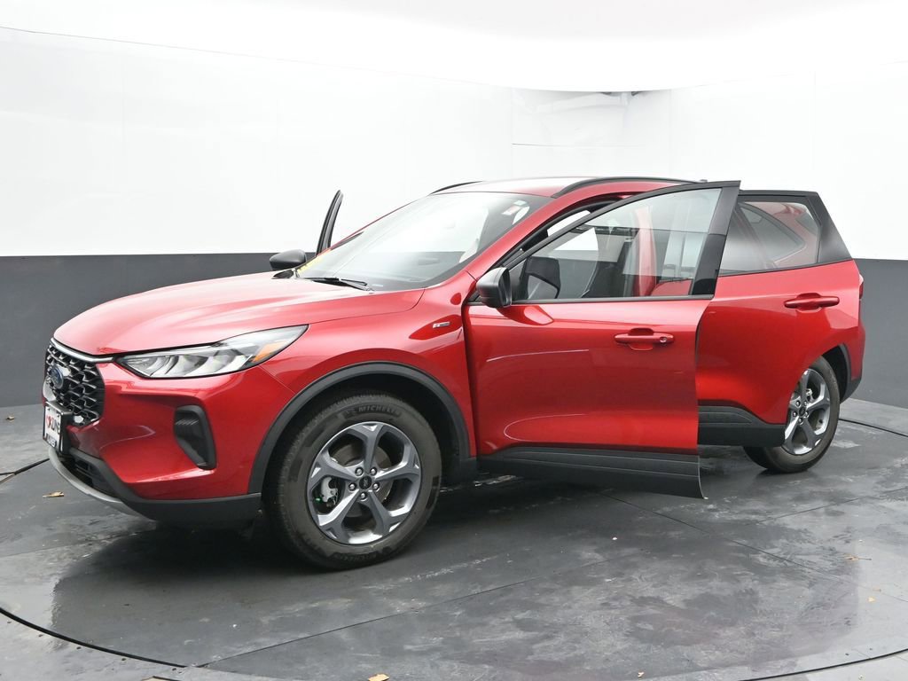 Used 2025 Ford Escape ST-Line w/ Cold Weather Package image 74