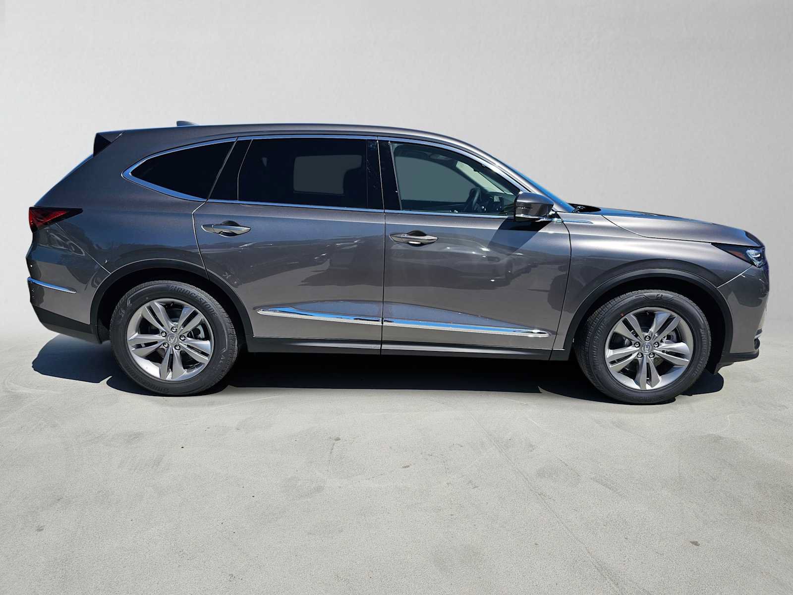 New 2026 Acura MDX FWD image 2