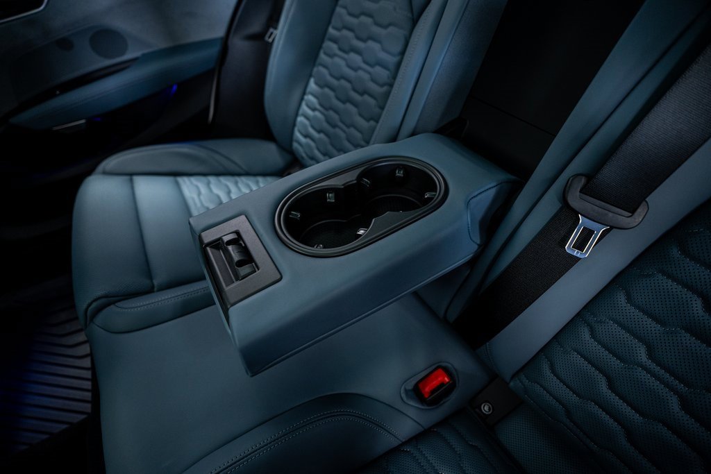 Used 2024 Audi e-tron GT Prestige image 62