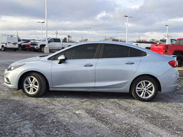 Used 2017 Chevrolet Cruze LT w/ Convenience Package image 16