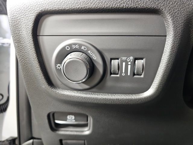 New 2025 Jeep Grand Cherokee L Laredo w/ Luxury Tech Group I image 22