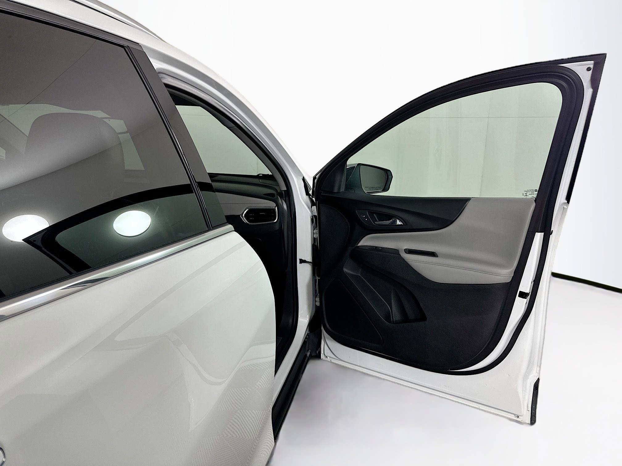 Used 2019 Chevrolet Equinox Premier image 33