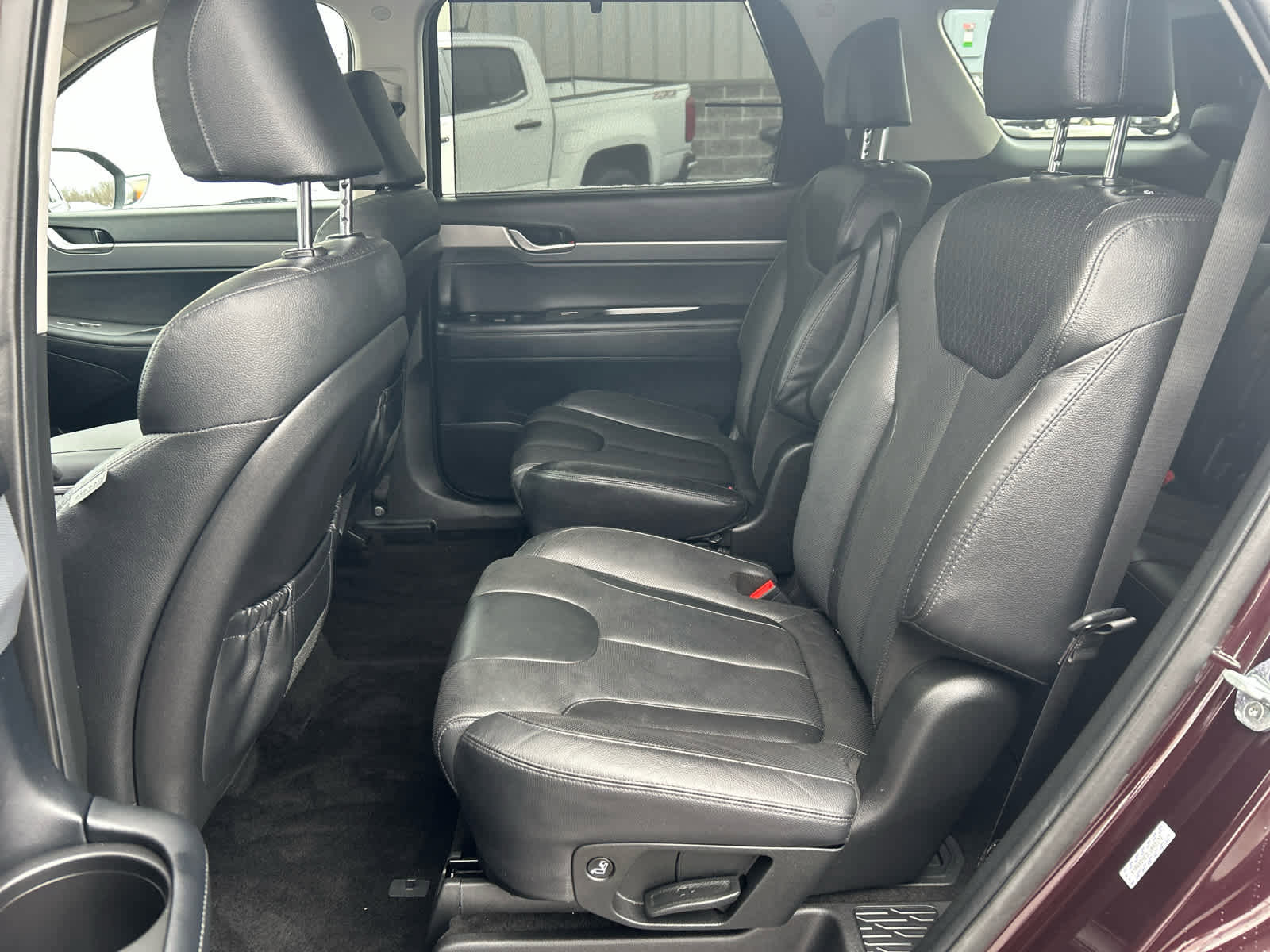 Used 2020 Hyundai Palisade SEL w/ Premium Package image 23