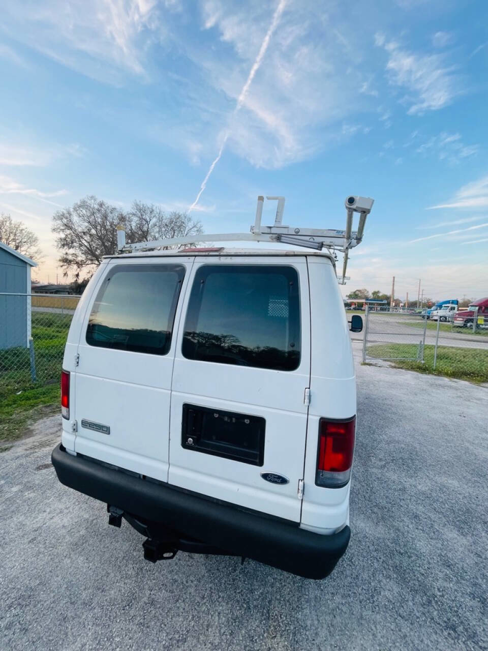 Used 2008 Ford E-250 and Econoline 250 image 10