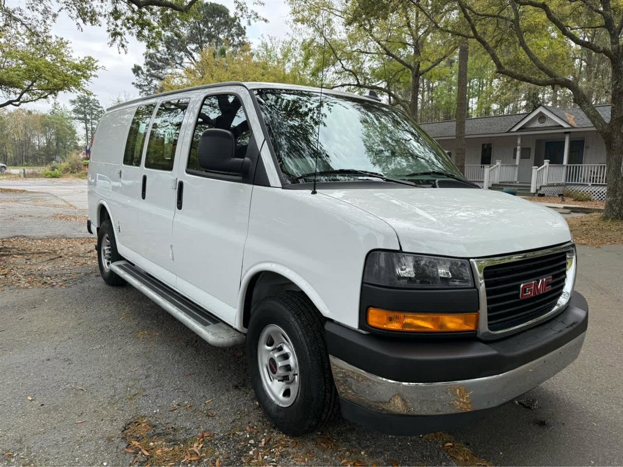 Used 2024 GMC Savana 2500 w/ Driver Convenience Package RWD image 7
