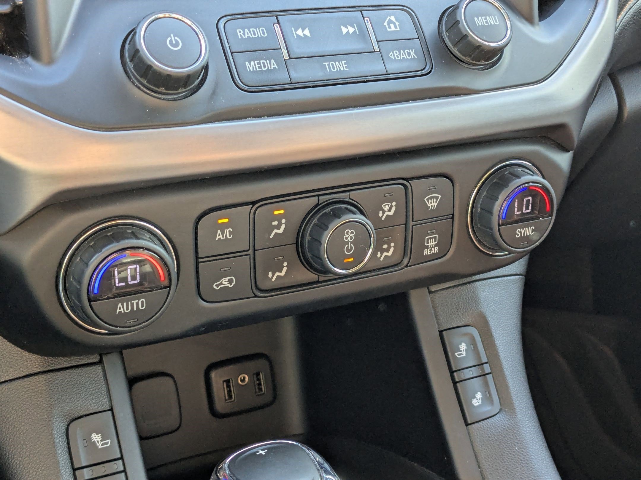 Used 2019 GMC Acadia SLT image 24