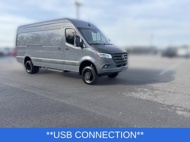Used 2024 Mercedes-Benz Sprinter 3500 image 8