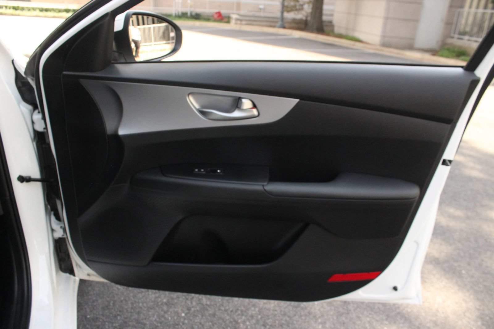 Used 2022 Kia Forte LXS FWD image 26