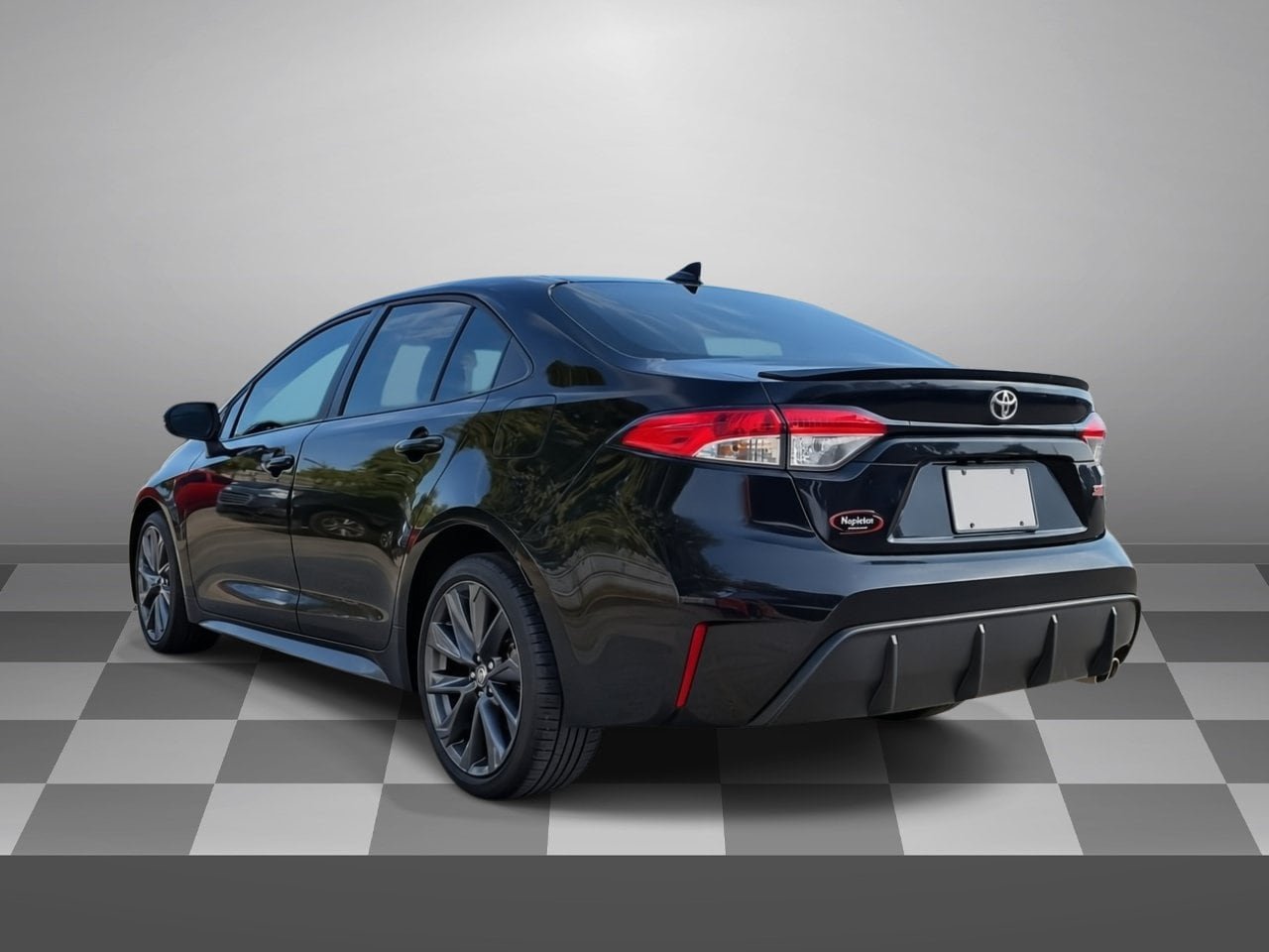 Used 2024 Toyota Corolla SE FWD image 4