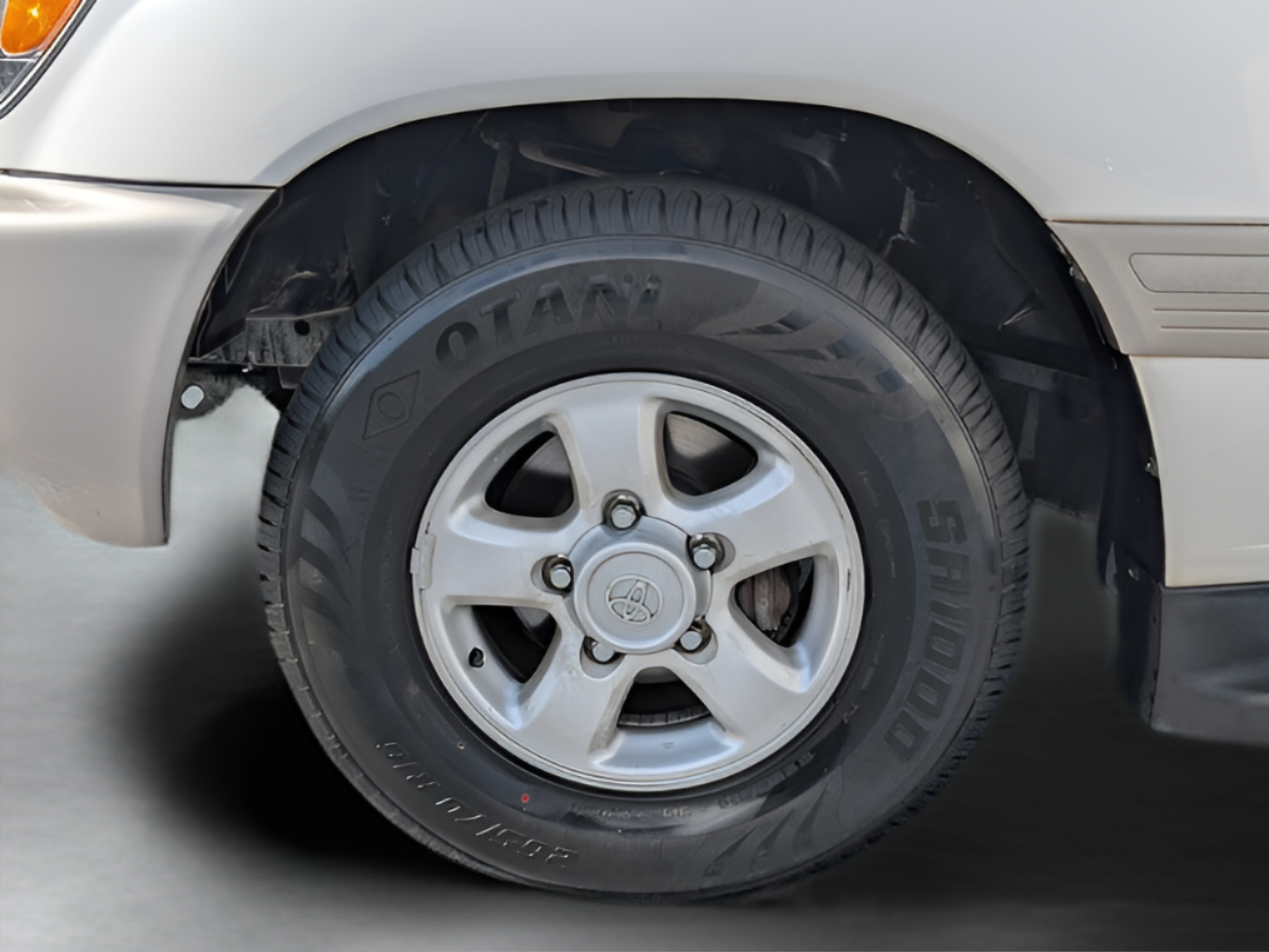 Used 1999 Toyota Land Cruiser AWD/4WD image 30