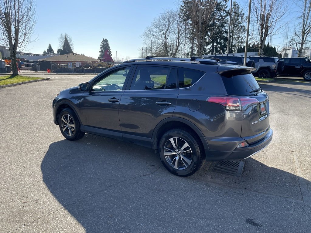 Used 2016 Toyota RAV4 XLE image 3