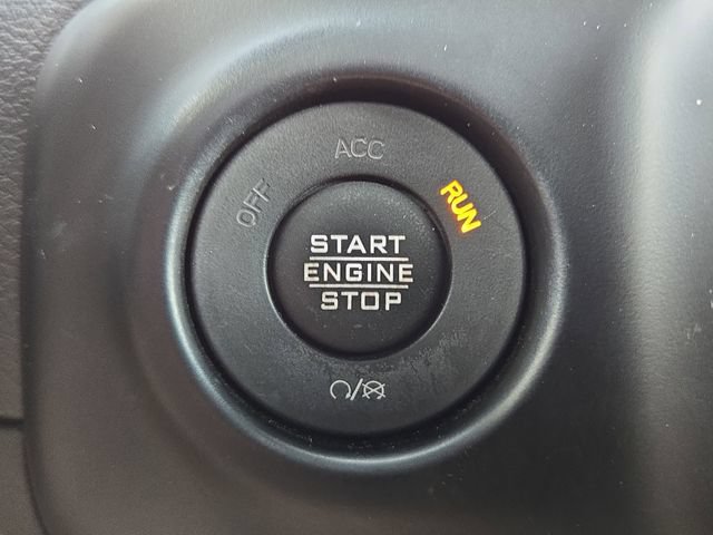 Used 2021 Jeep Wrangler Unlimited Sahara w/ Dual Top Group AWD/4WD image 11