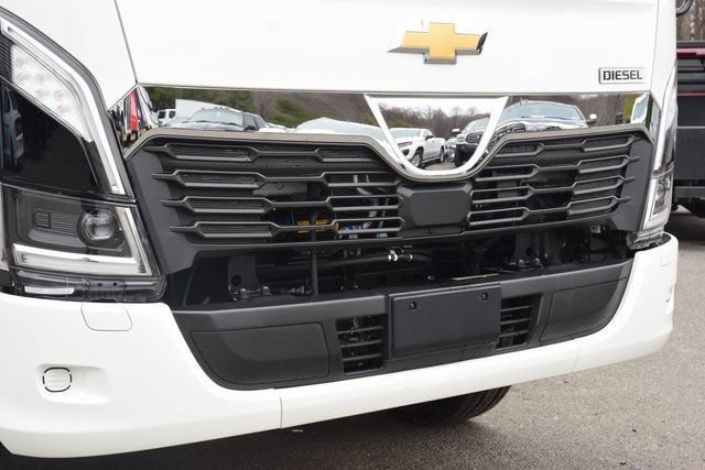New 2026 Chevrolet Low Cab Forward 5500 XD RWD image 7