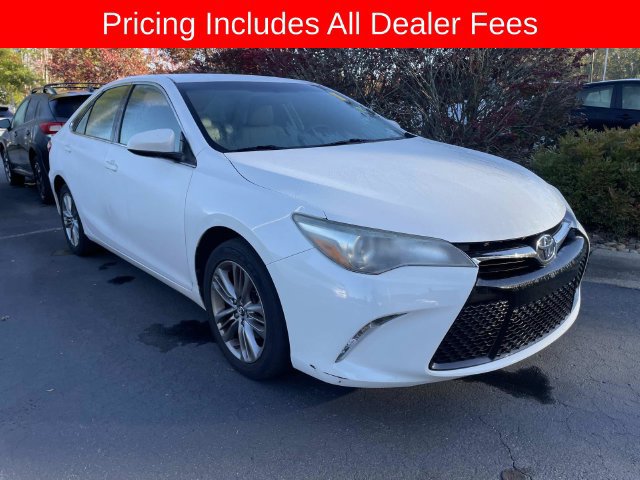 Used 2015 Toyota Camry SE FWD image 12