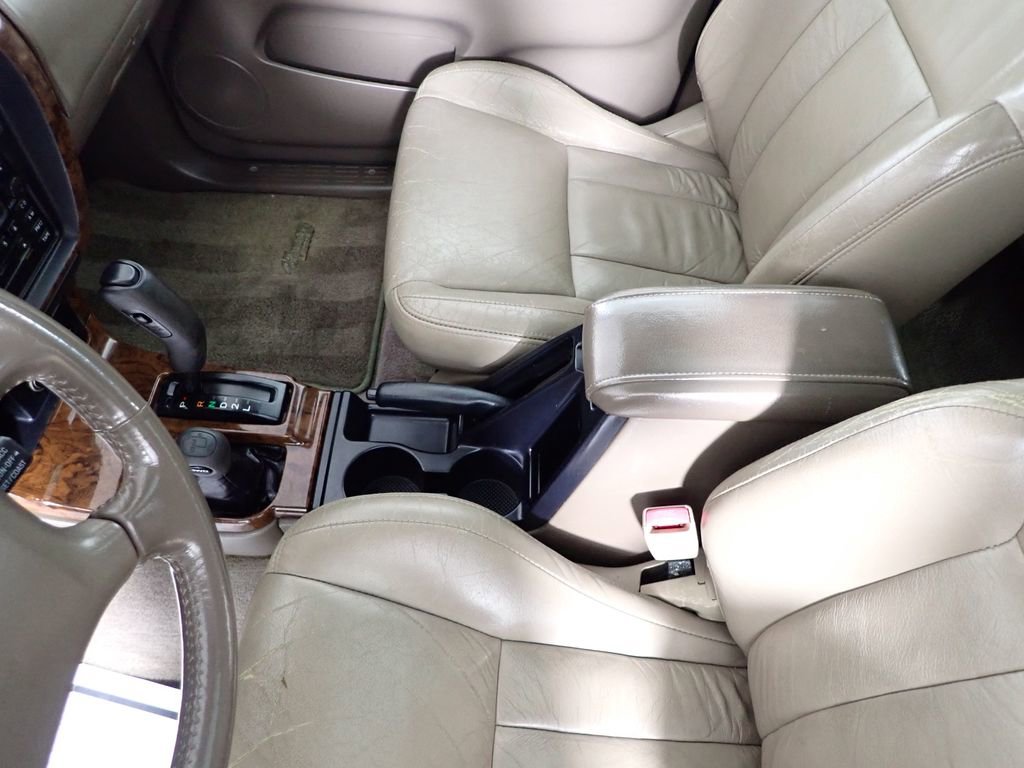Used 2000 Toyota 4Runner Limited image 22